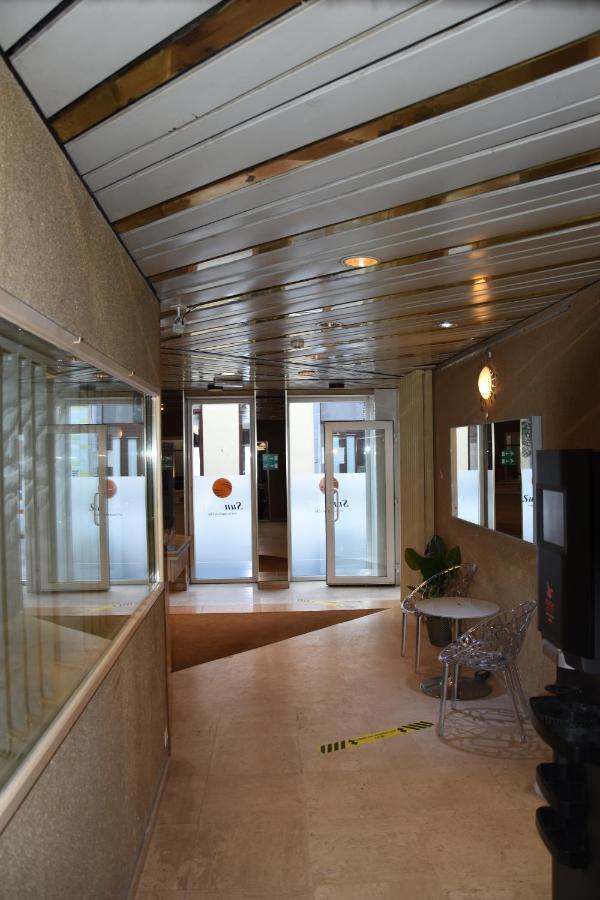 Sun Hotel Saint-Gilles Eksteriør bilde