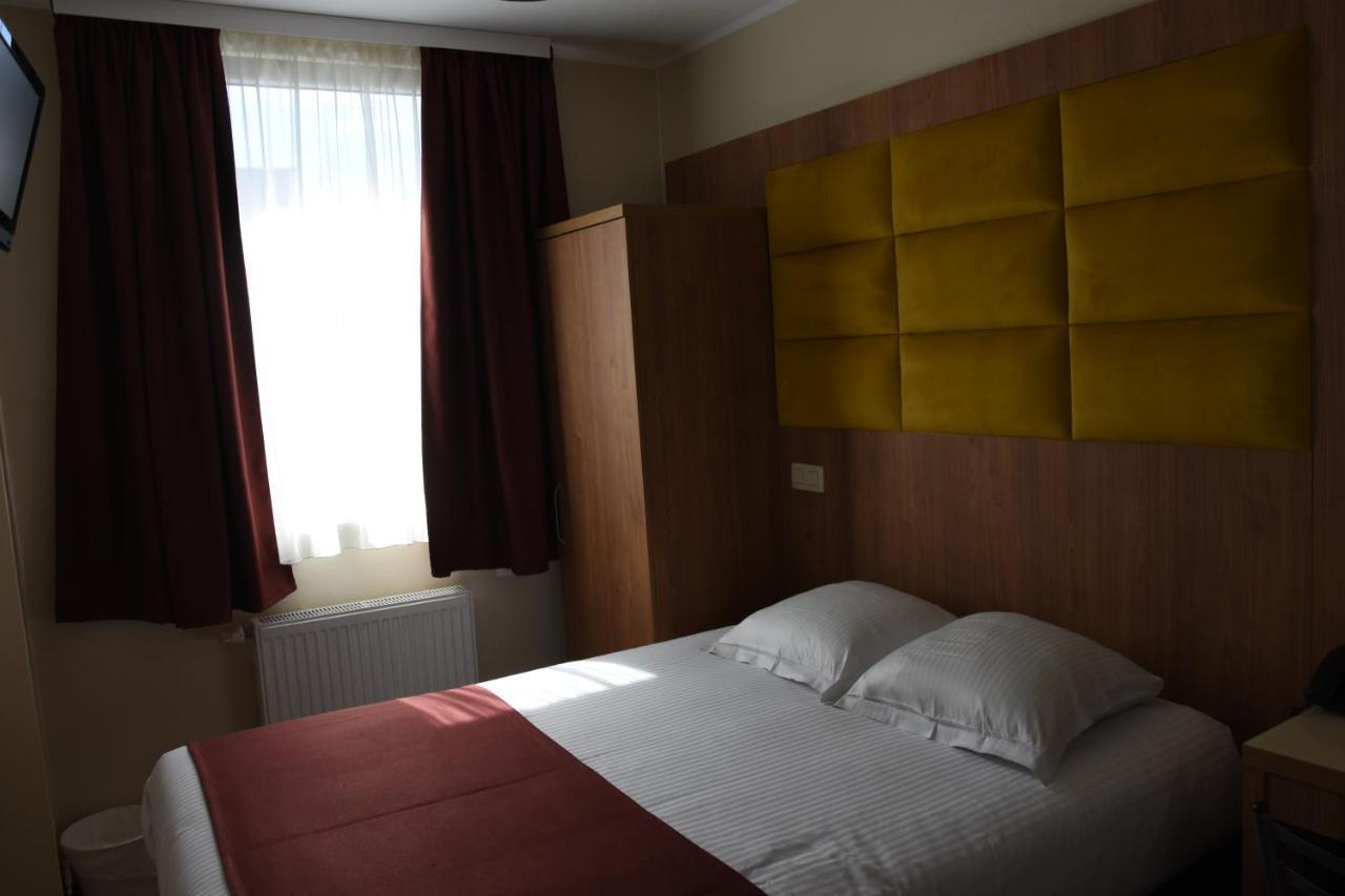 Sun Hotel Saint-Gilles Eksteriør bilde