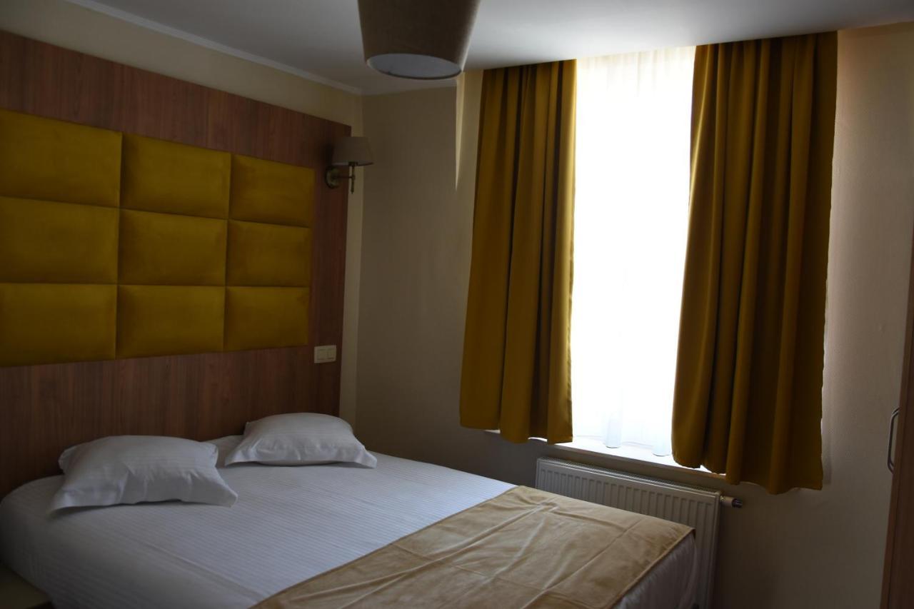 Sun Hotel Saint-Gilles Eksteriør bilde